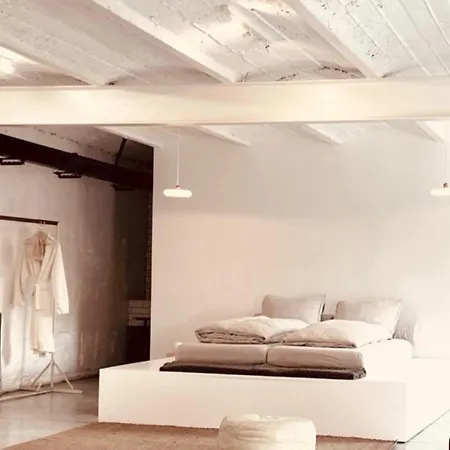 Stijlvol Overnachten In Atelier Tussen Maastricht En Luik Daire Moelingen