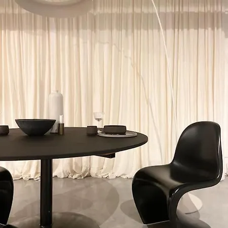 Stijlvol Overnachten In Atelier Tussen Maastricht En Luik * Moelingen